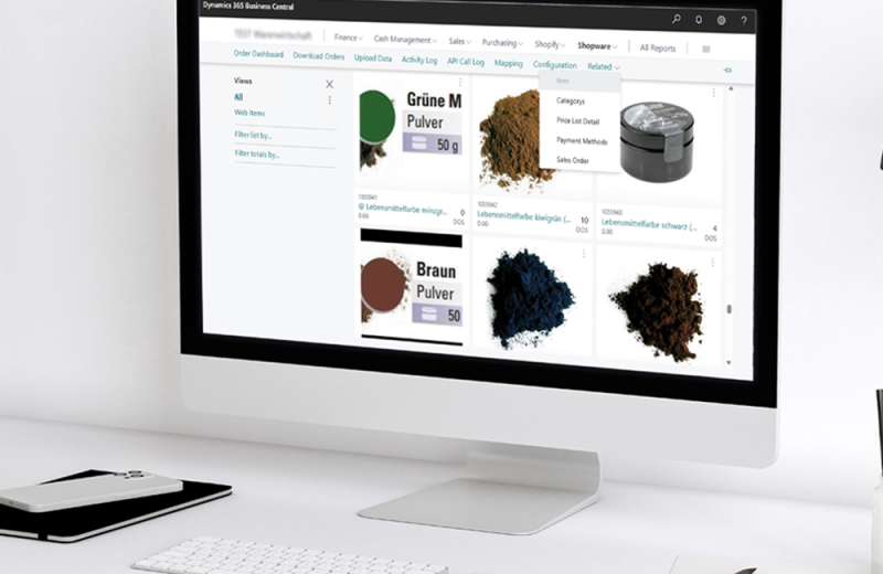 Onlineshop auf iMac am Schreibtisch